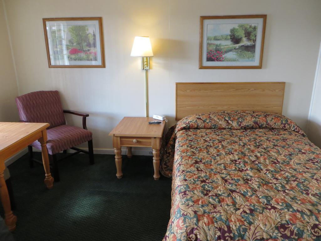 Pine Crest Motor Lodge Holly Springs Zimmer foto